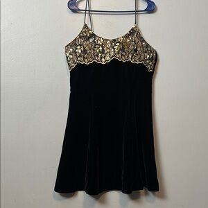 Scott McClintock Gold embroidered chest black velvet mini cocktail dress 14 VTG